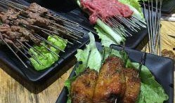 小肉串制作爆料图片视频,美味瞬间，尽在眼前！